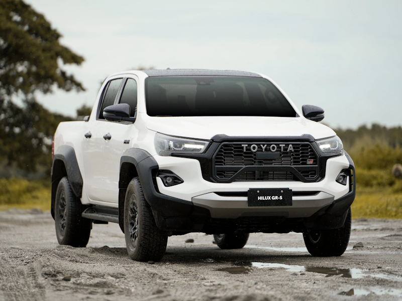 
								Toyota Hilux Double Cab 4×4 Diesel full									