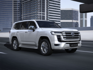 Toyota Land Cruiser LC300 3.3D V6 Diesel 10-AT 4×4 Permanent
